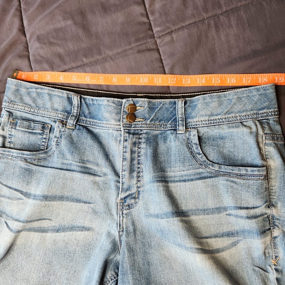 Lane Bryant Bermuda Shorts - Picture 5 of 8